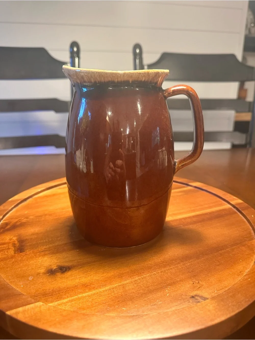 Vintage Hull Pottery Brown Drip Glaze Medium Pitcher - 7